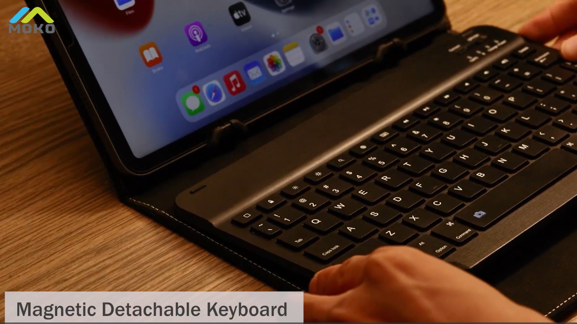 MoKo Universal Tablet Case with QWERTY Keyboard lifestyle