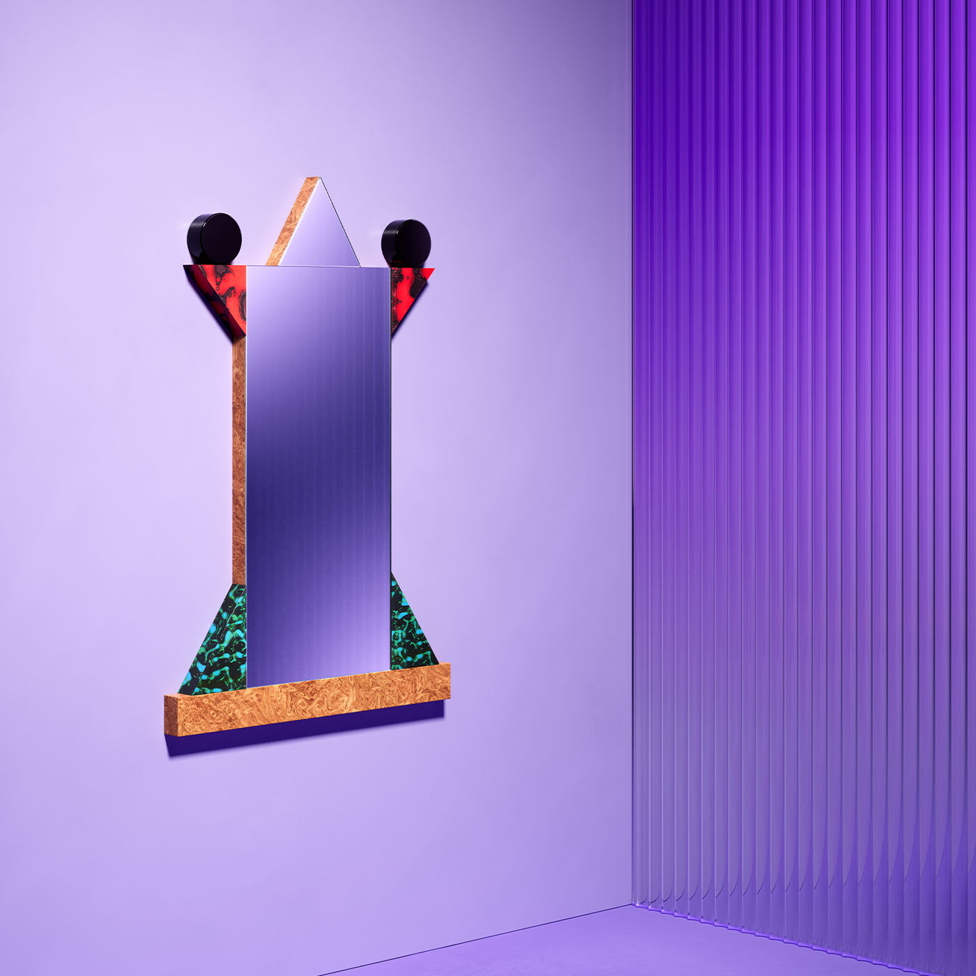 Diva Mirror by Ettore Sottsass - Memphis Milano