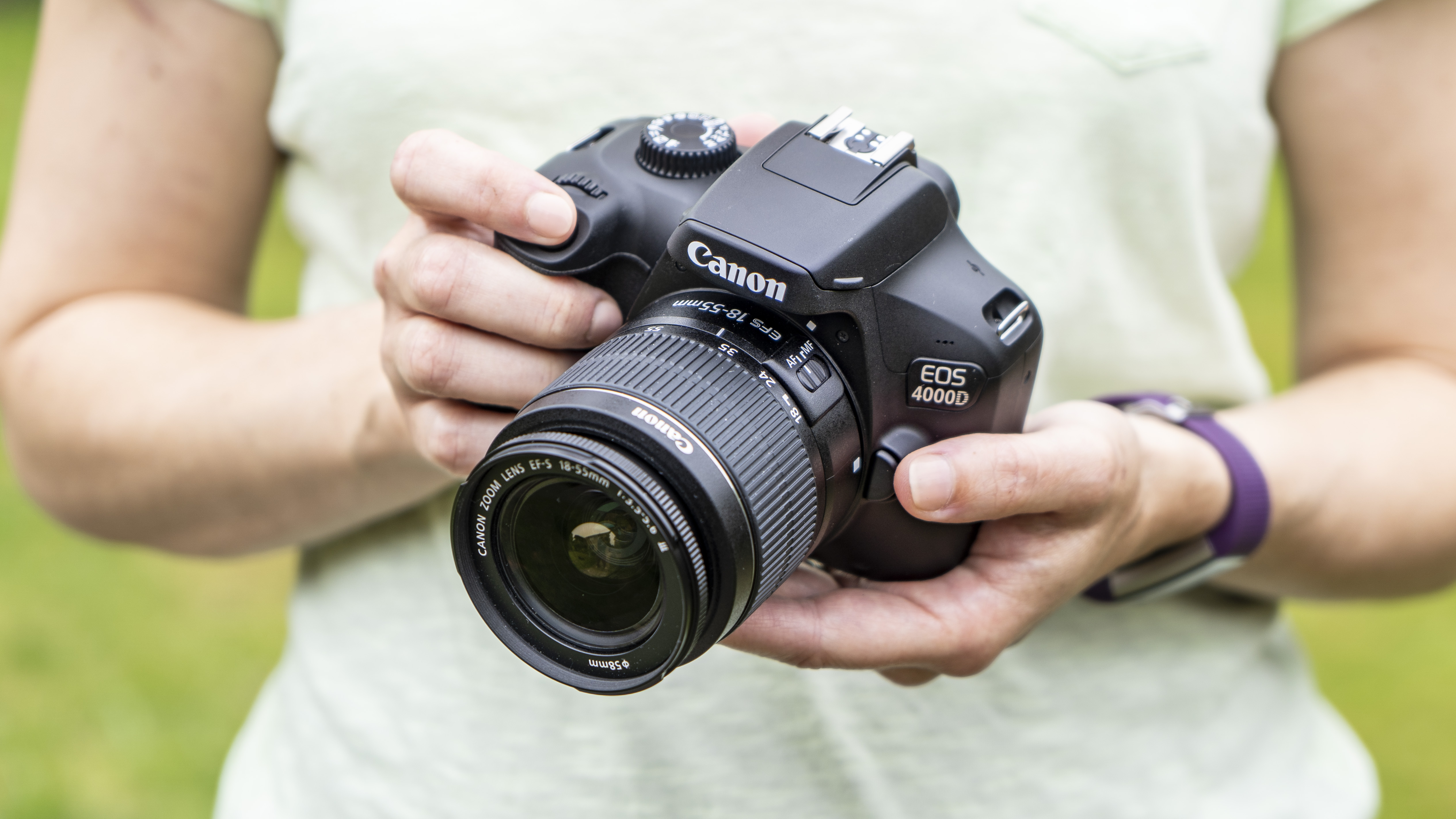 Expert review of the Canon EOS 4000D - Coolblue - anything for a smile