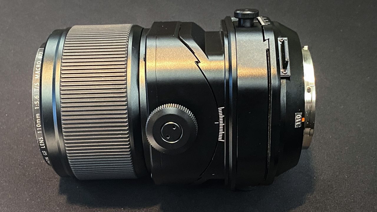Fujifilm GF 100mm f/5.6 T/S Macro
