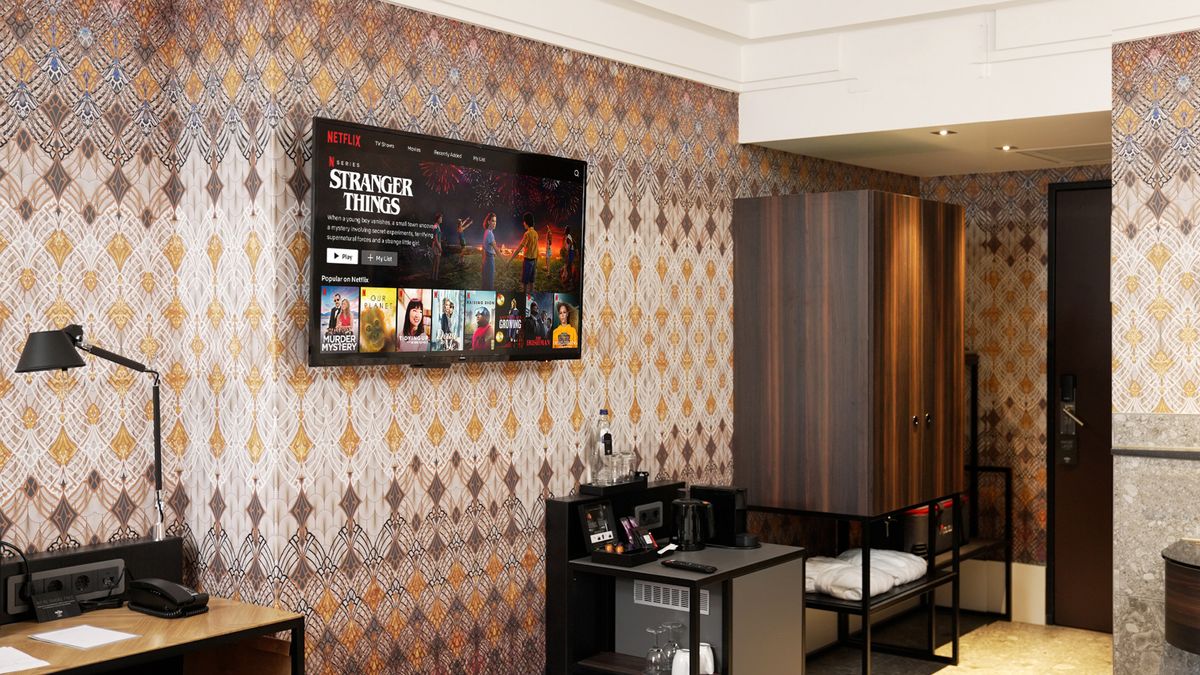 Hard Rock Hotel installed Philips MediaSuite TVs from PPDS.