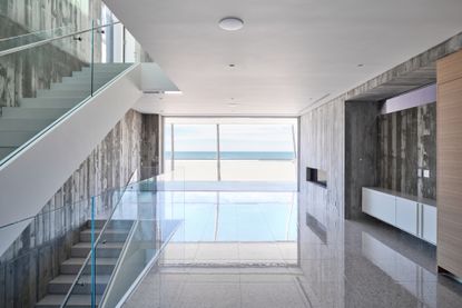 Venice Beach house by Dan Brunn, showing living spaces looking out towards the ocean 