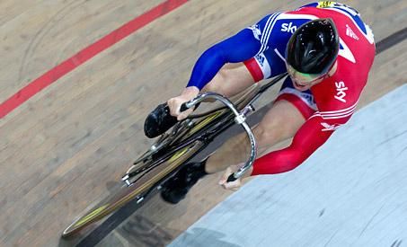 Chris Hoy (Great Britain) was the fastest in qualifying but his championships unravelled in the next round.