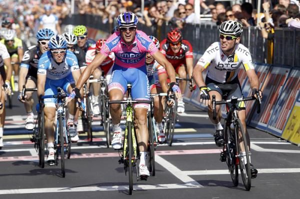 Alessandro Petacchi wins but Cavendish isn't happy
