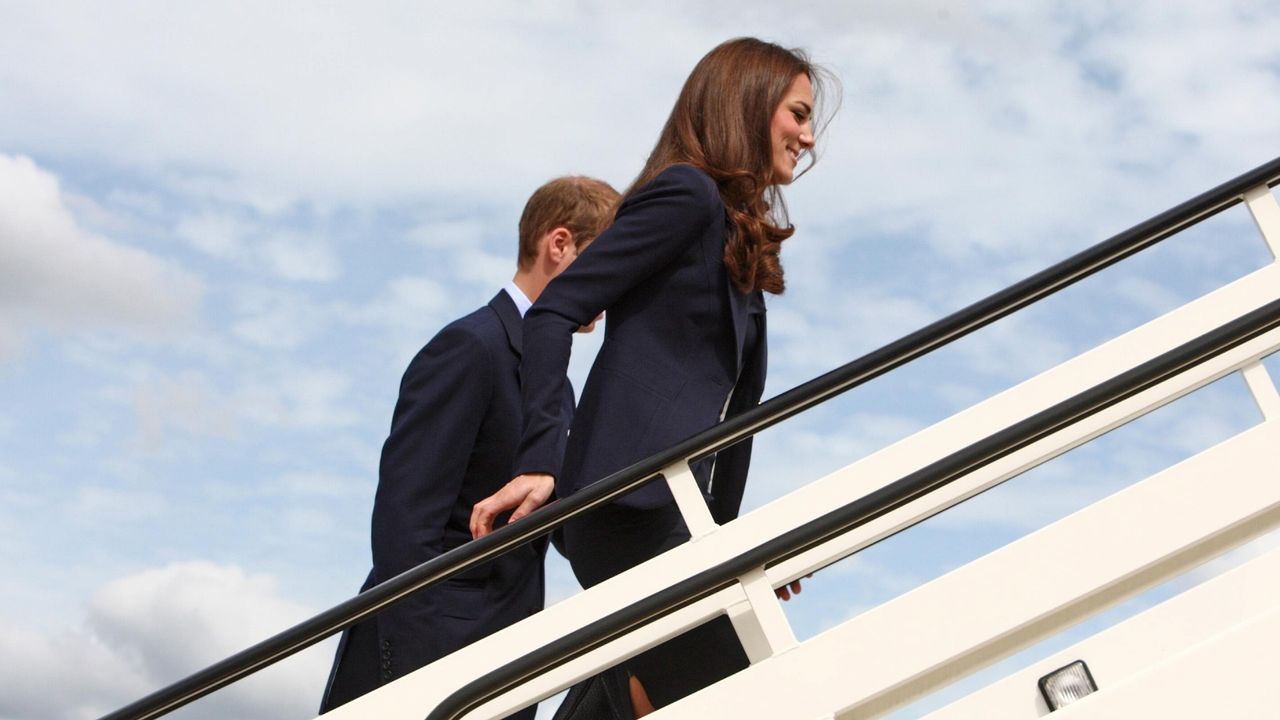 Prince William and Kate Middleton on a plane