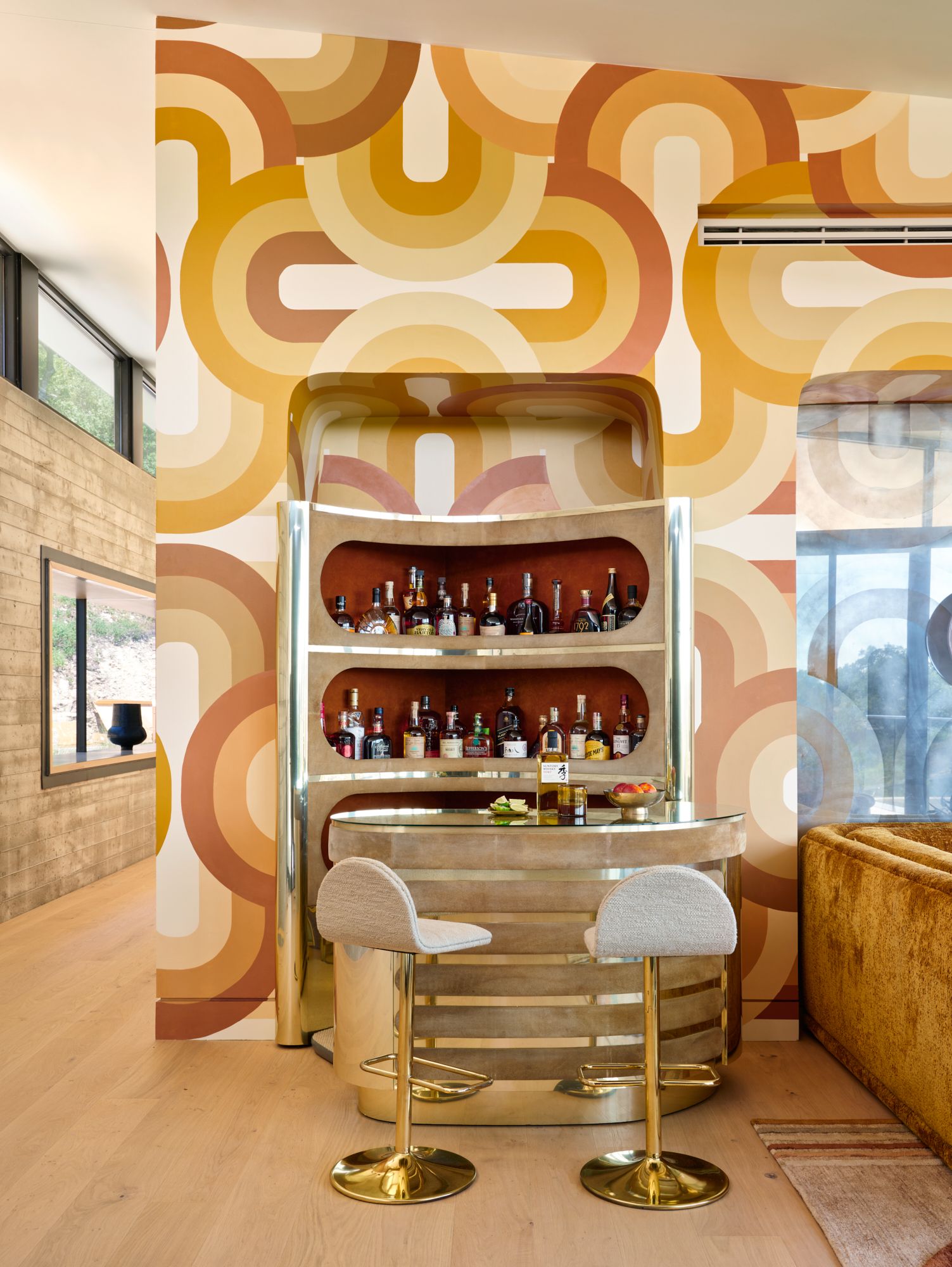 This 70s-Style Home has the Most Glam Entertaining Space