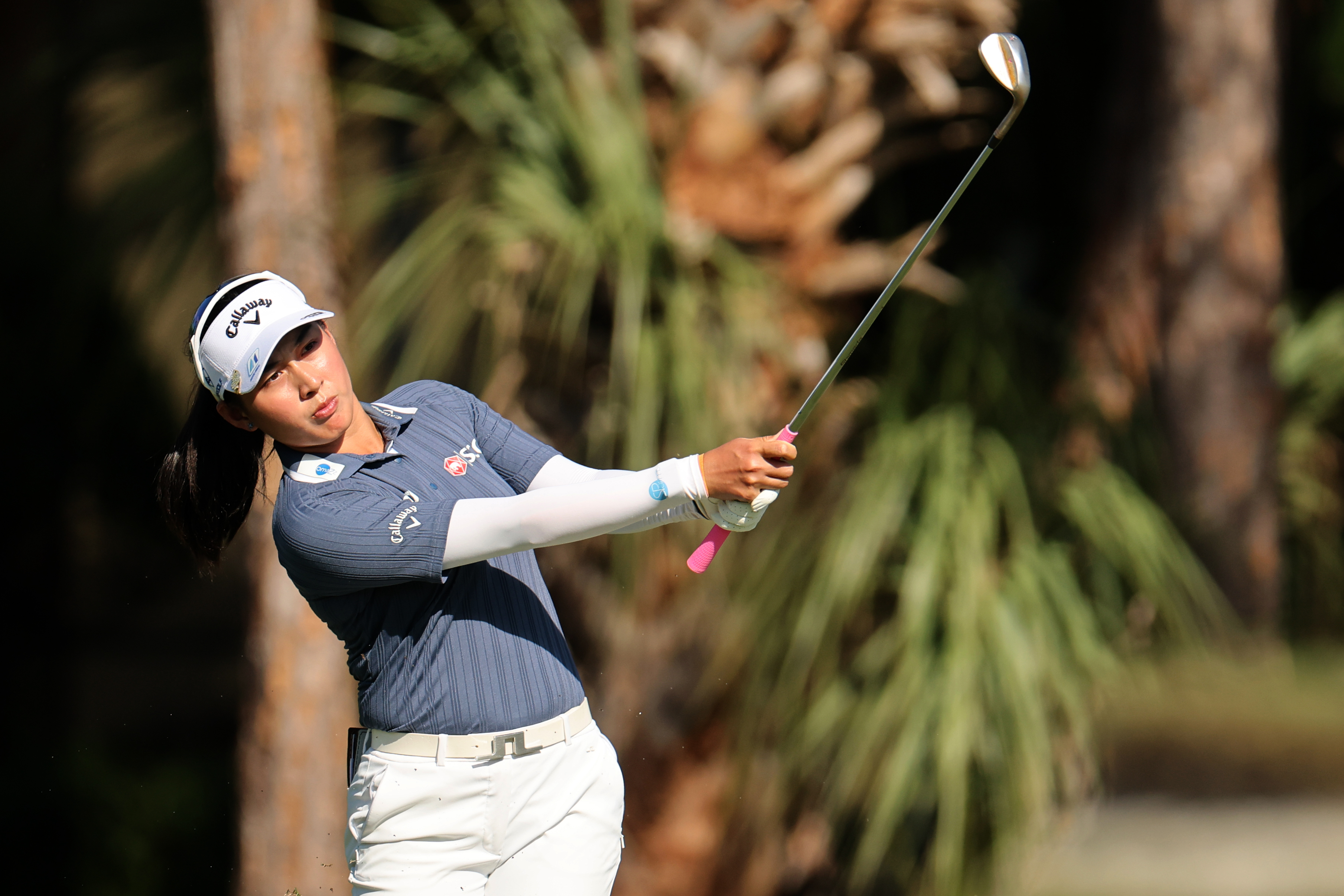 Jeeno Thitikul hits a wedge shot