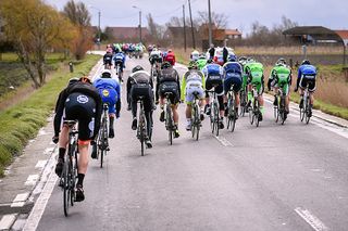 The peloton broke into echelons on a windy opening to Three Days of De Panne