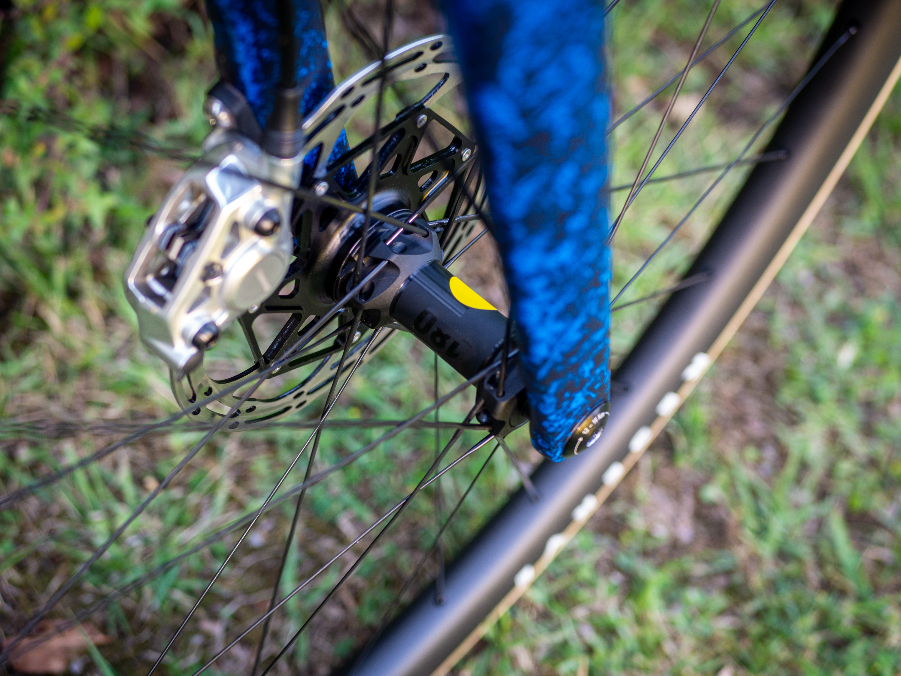 DT Swiss 180 hubs sit at the centre of the Reserve 42/49 wheelset