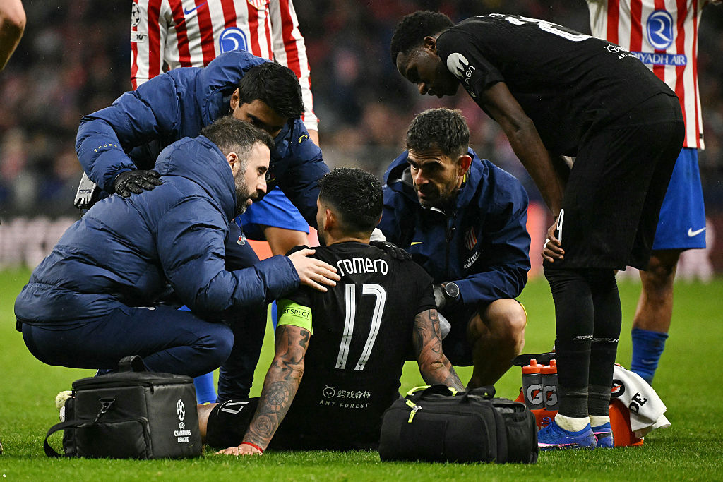 Cristian Romero was treated on the pitch against Atletico