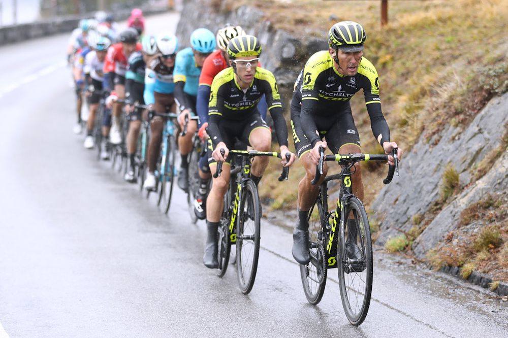 Roman Kreuziger on the front for Mitchelton-Scott