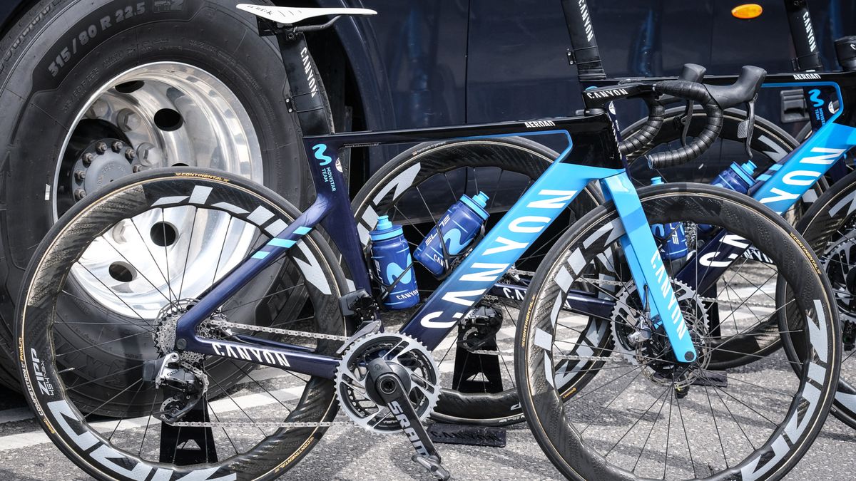 Canyon Aeroad CFR is still Movistar s flat stage bike despite the