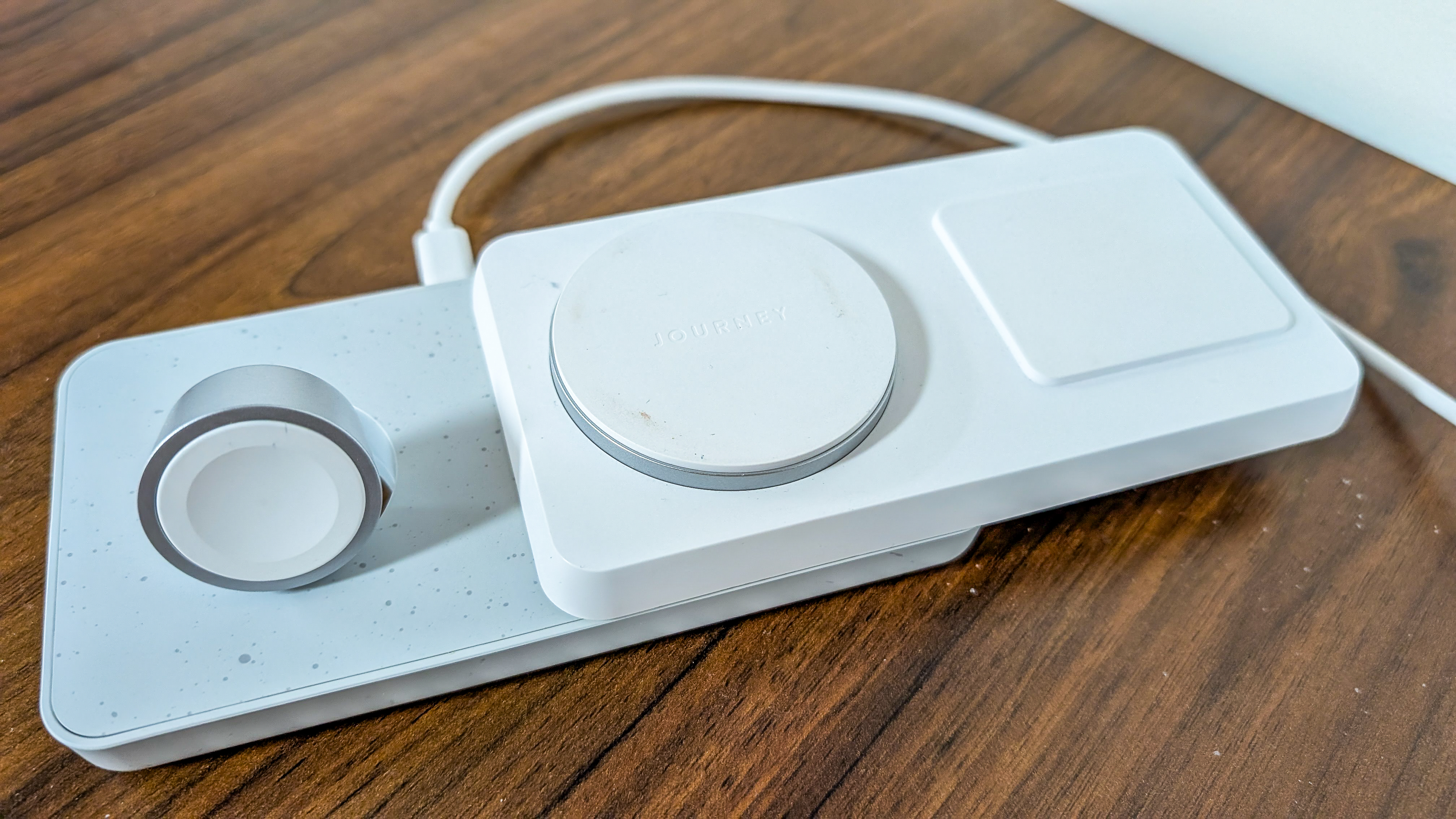 Apple Watch Charging Pad Lifts Glyde 4-in-1 Travel Charger on the Road