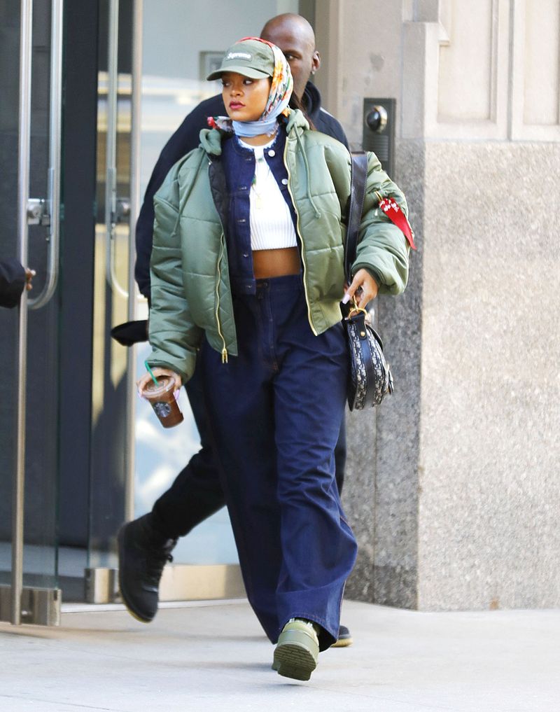 Is Supreme Hollywood's Favorite Fashion Brand?  Winter streetwear, Rihanna  street style, Rihanna outfits