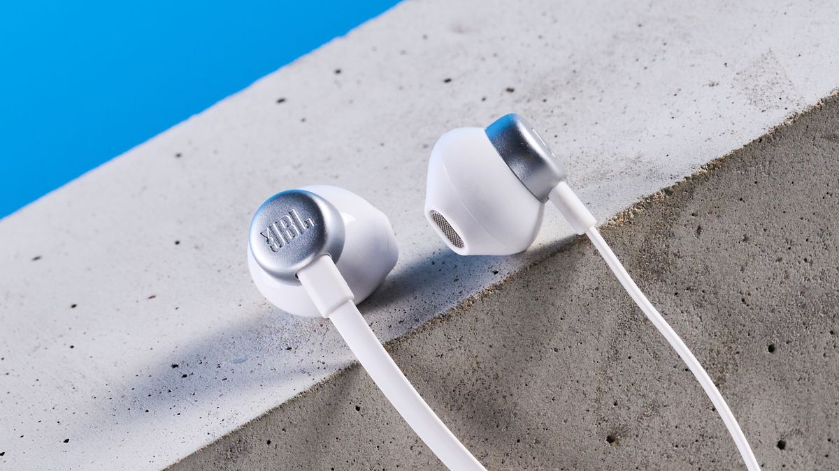 JBL Tune 305C Hi-Res In-Ear Wired Earbuds With Microphone USB-C Flat Cable