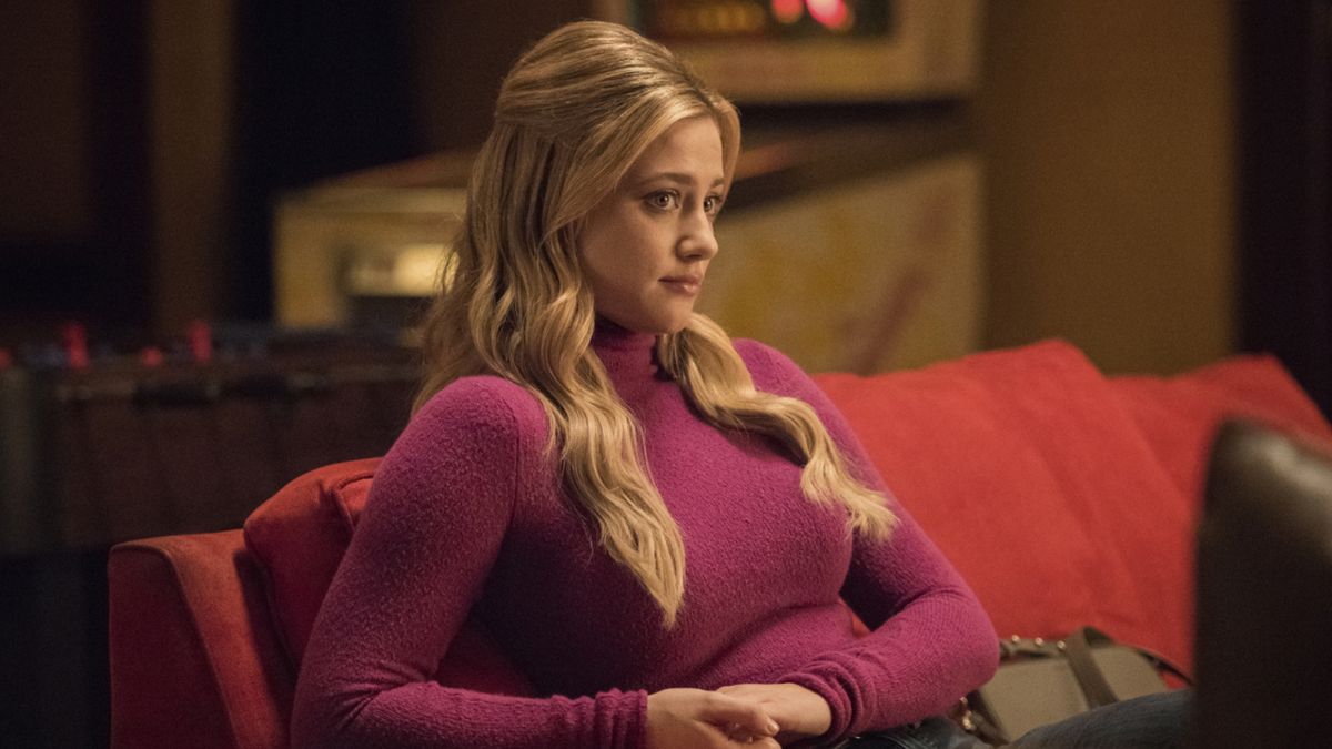 After Playing A Riverdale Teenager For Entire Adult Life Lili Reinhart Talks About Moving Onto 