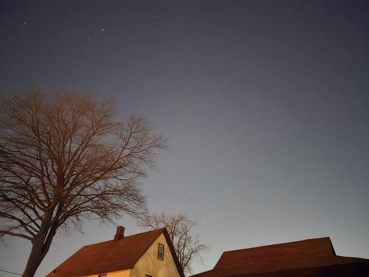 Samsung Galaxy S24 Ultra astrophotography using night mode.