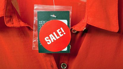 Picture of a sale sign on a garment