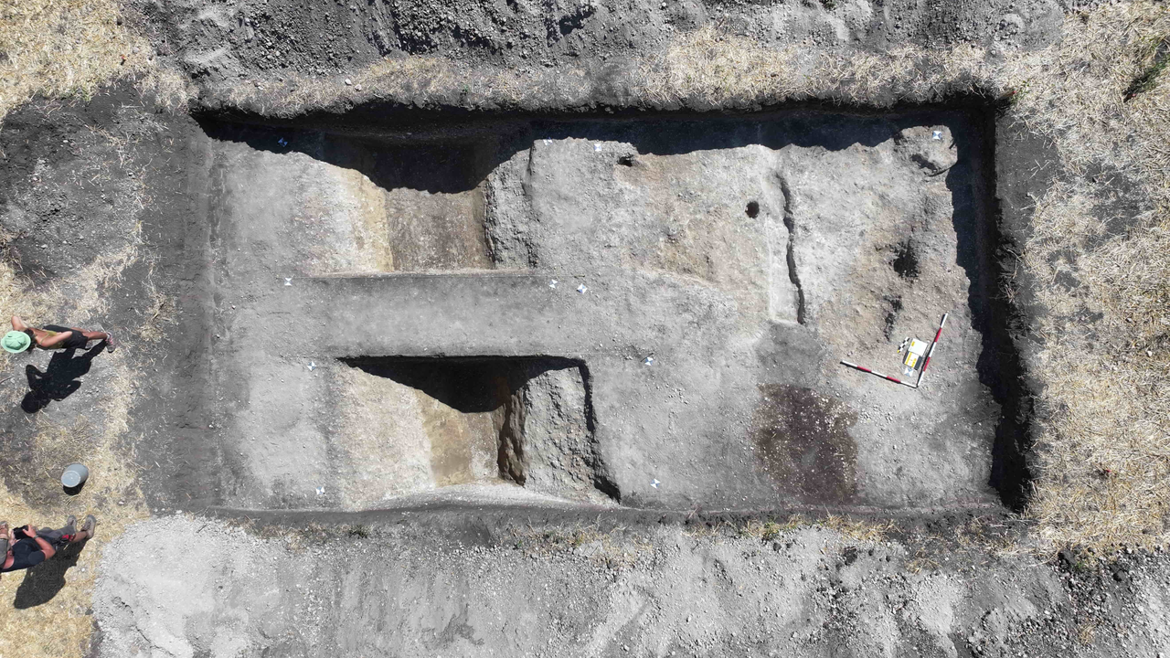 Ritual solstice structure 1,000 years older than Stonehenge unearthed in Czech Republic