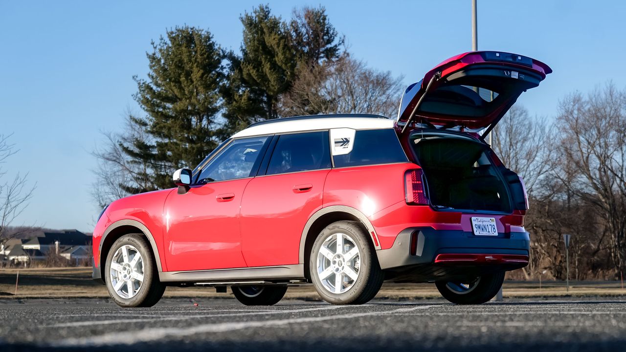 2025 Mini Cooper Countryman SE All4 review.