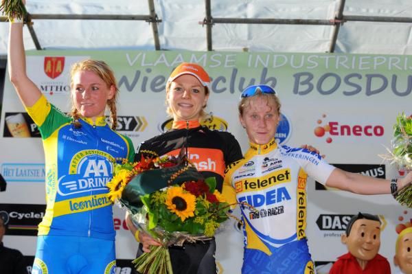 The women's podium in Kalmthout: Daphny Van Den Brand, Sanne van Paassen and Pavla Havlikova