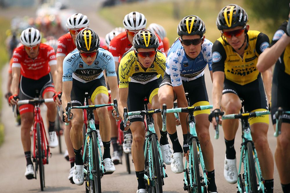 The LottoNL-Jumbo team protect Kuss