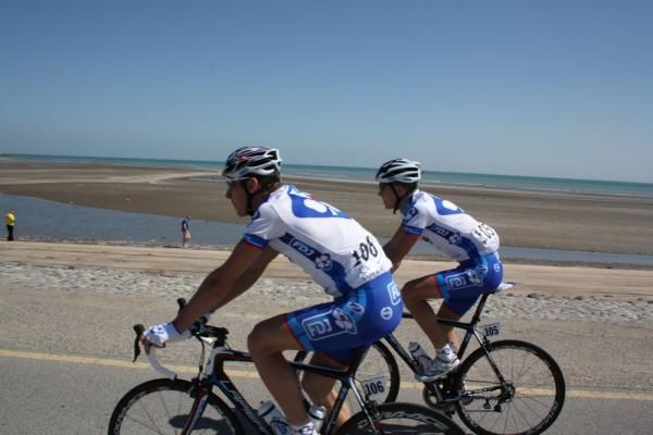 Matthieu Ladagnous and Arnold Jeannesson (both FDJ) ride to the start
