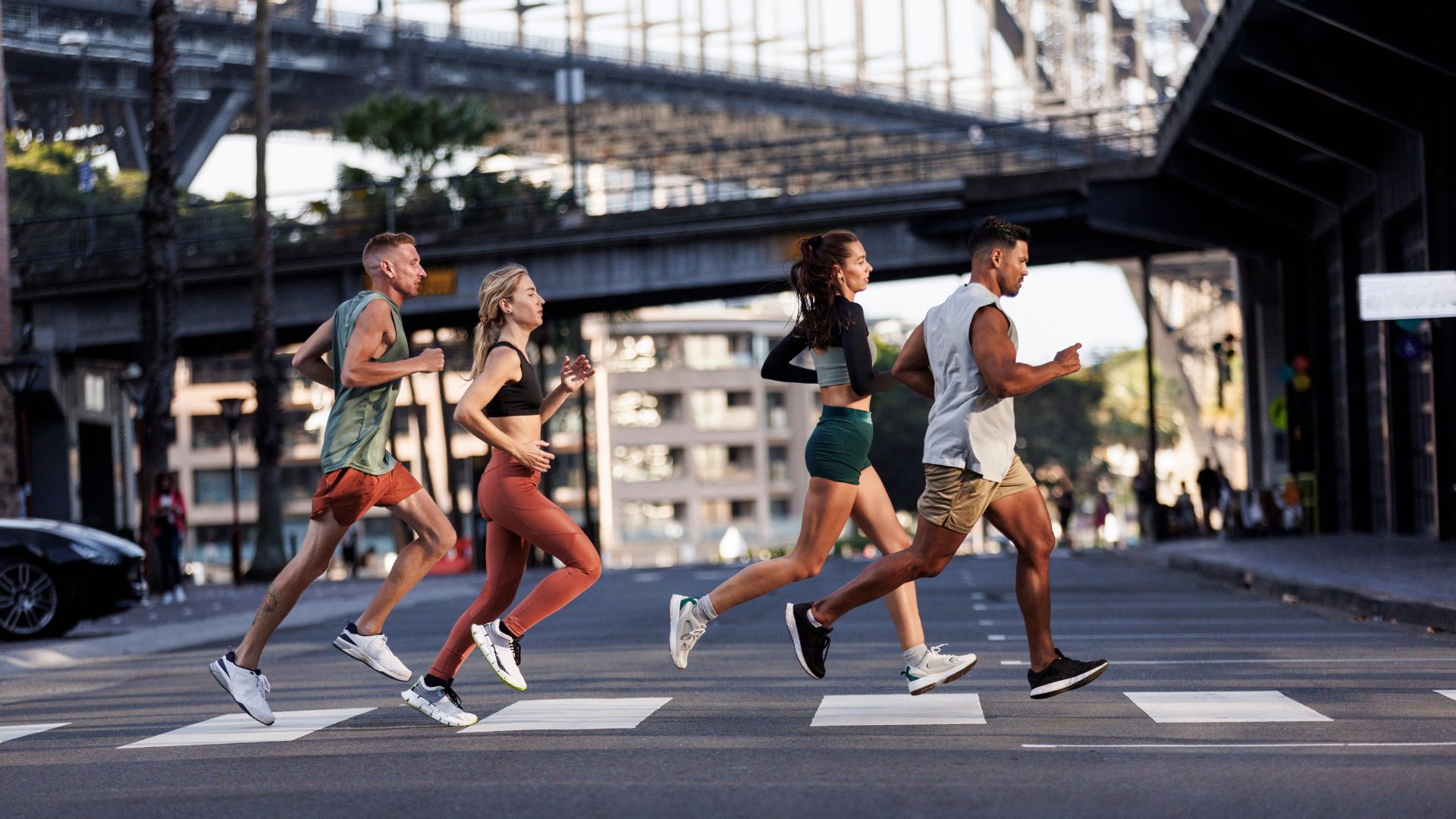 A running crew takes on Sydney's scenic streets