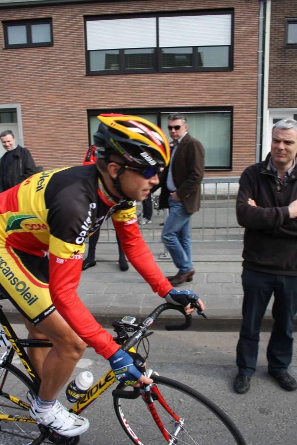 Stijn Devolder (Vacansoleil-DCM) is always a popular figure in Flanders.
