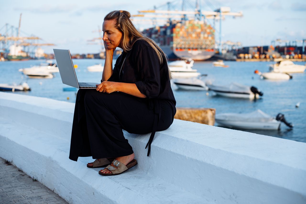 MoneyWireDaily — 7 Investing Secrets to Maximize Your Wealth
