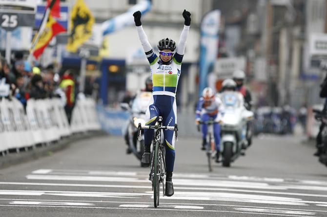 Tiffany Cromwell triumphs in the women's Omloop