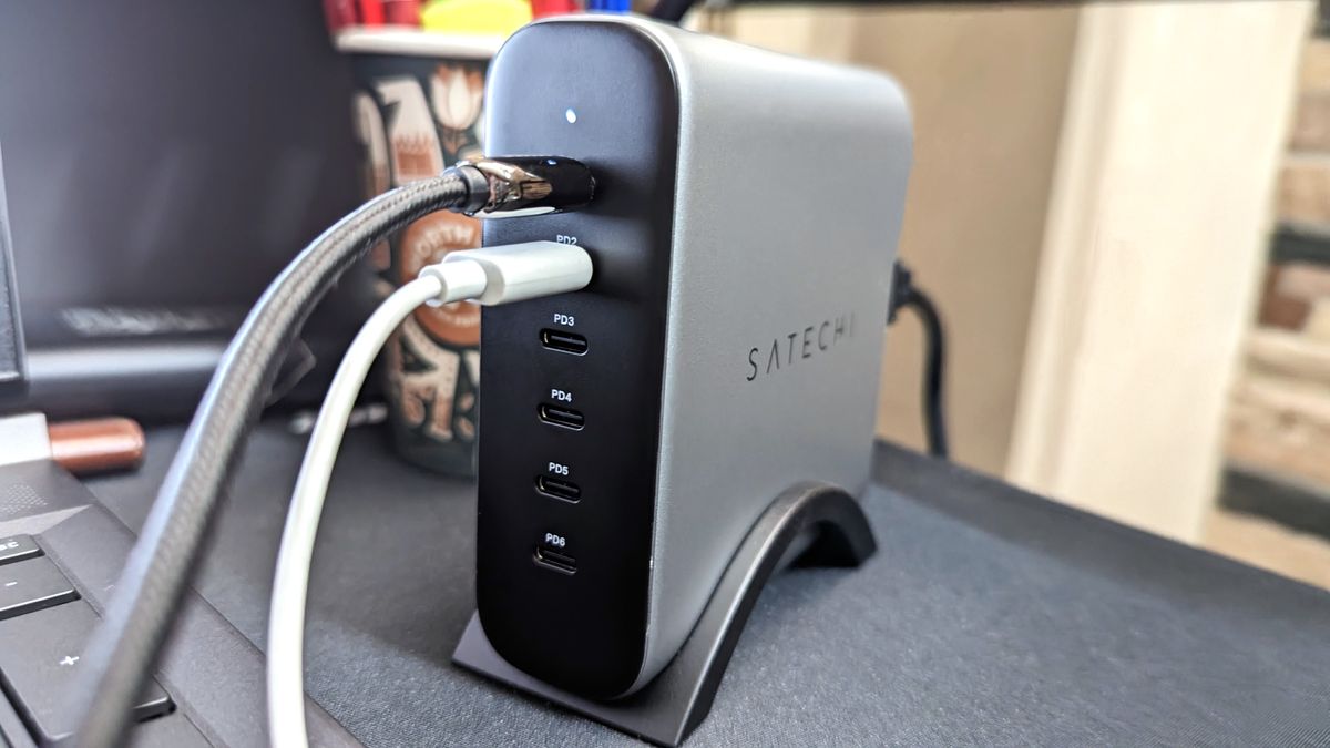 Satechi 200W 6-port USB-C GaN charger