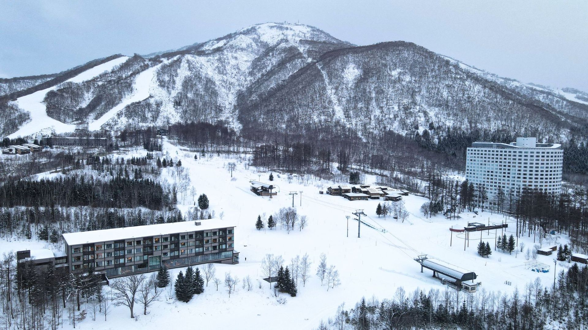 Higashiyama Niseko Village, A Ritz Carlton Reserve has 50 rooms and suites