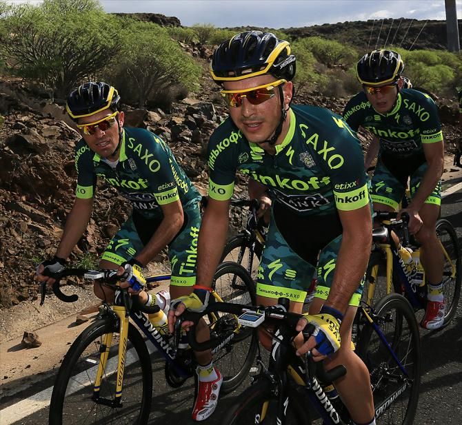 Tinkoff-Saxo trains in Gran Canaria