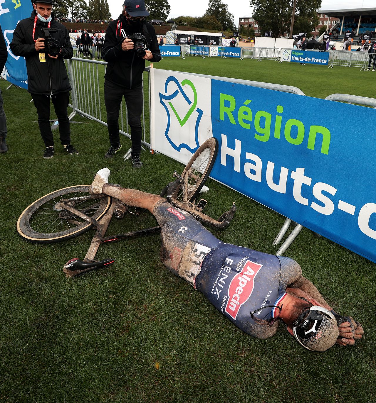 ROUBAIX, FRANCE - OCTOBER 03: Mathieu Van Der Poel of Netherlands and Team Alpecin-Fenix covered in mud disappointed by his third place after the 118th Paris-Roubaix 2021 - Men's Eilte a 257,7km race from Compi&Atilde;&uml;gne to Roubaix / #ParisRoubaix / on October 03, 2021 in Roubaix, France. (Photo by Fred Mons - Pool/Getty Images)
