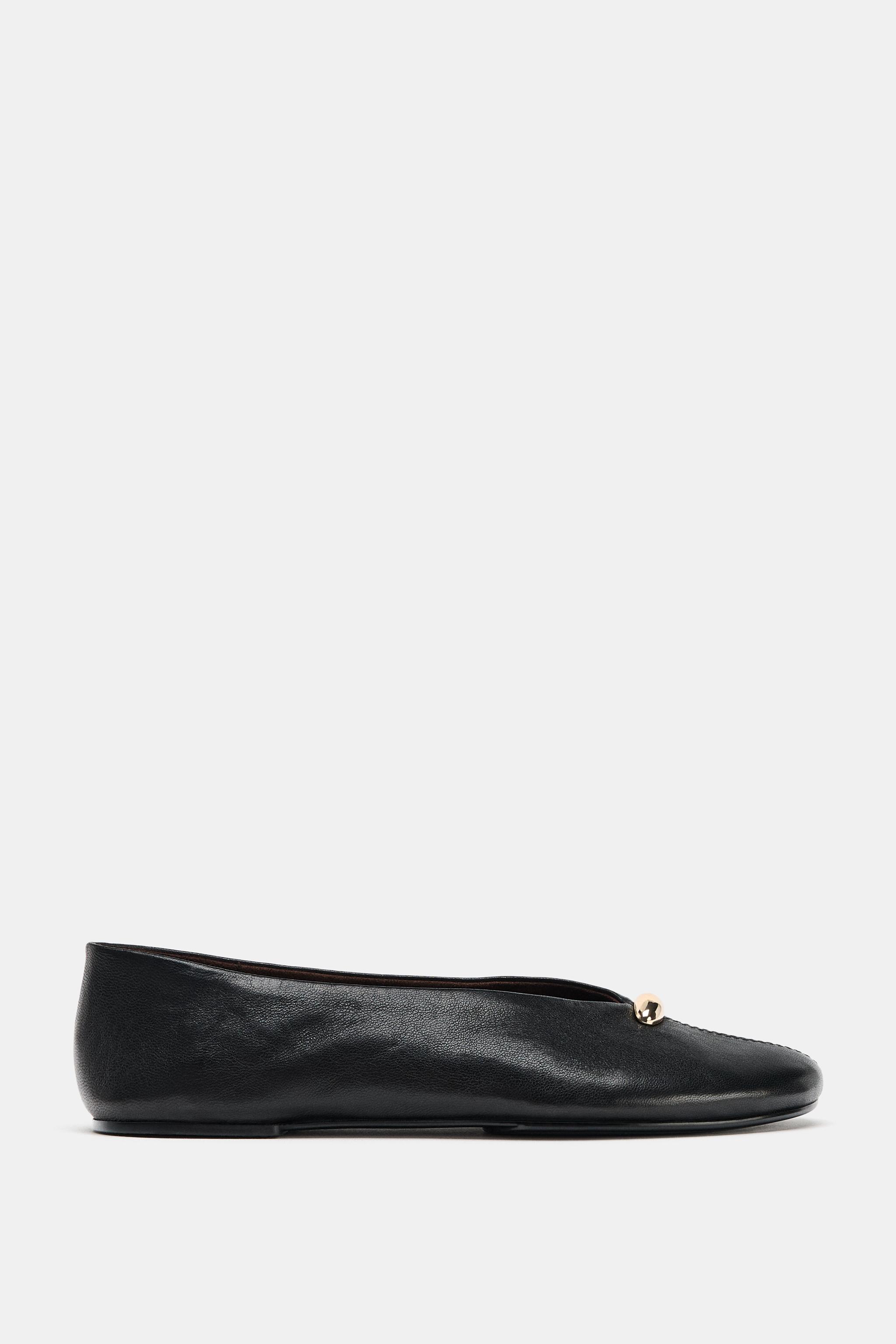 Leather Ballet Flats With Appliqu&Eacute;