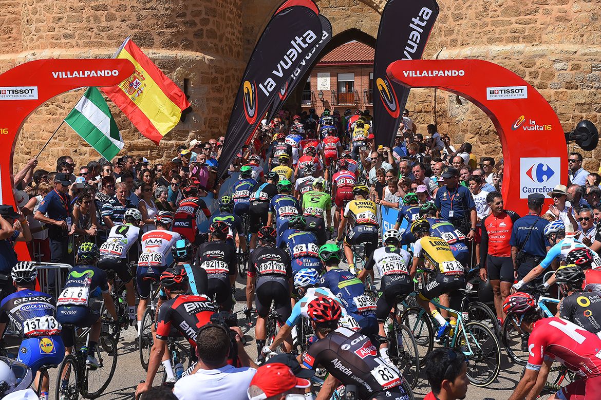 The start of stage 8 of the Vuelta a Espana