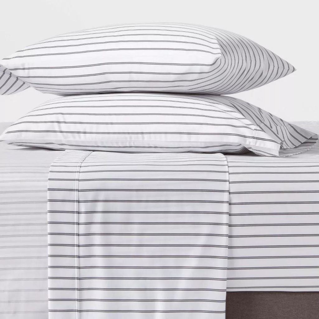 Experts uncover the best thread count for bed sheets Homes & Gardens