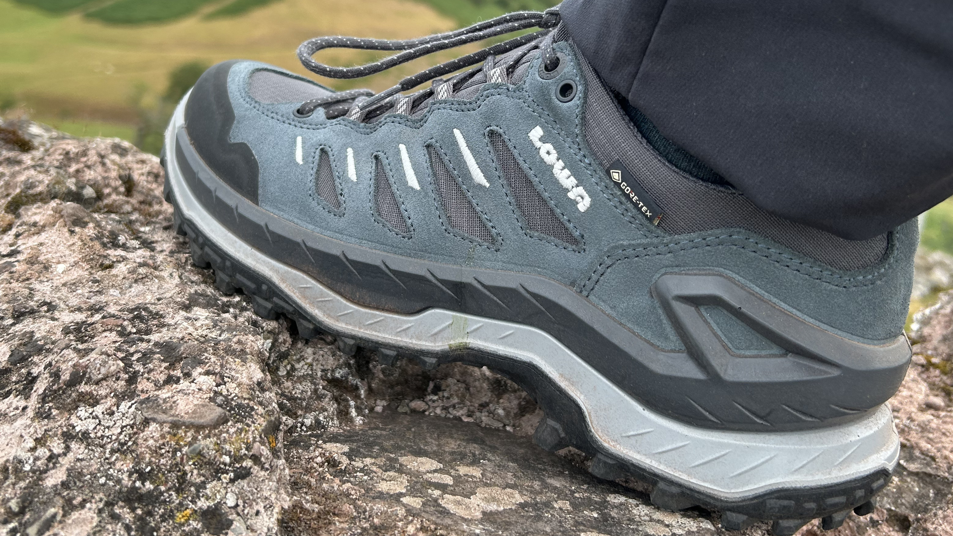 Lowa Innovo GTX Lo up close