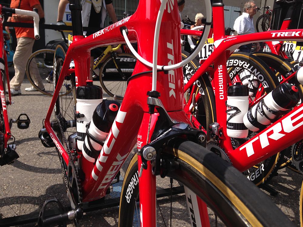 For comparison, this is the front brake of the 2015 Madone