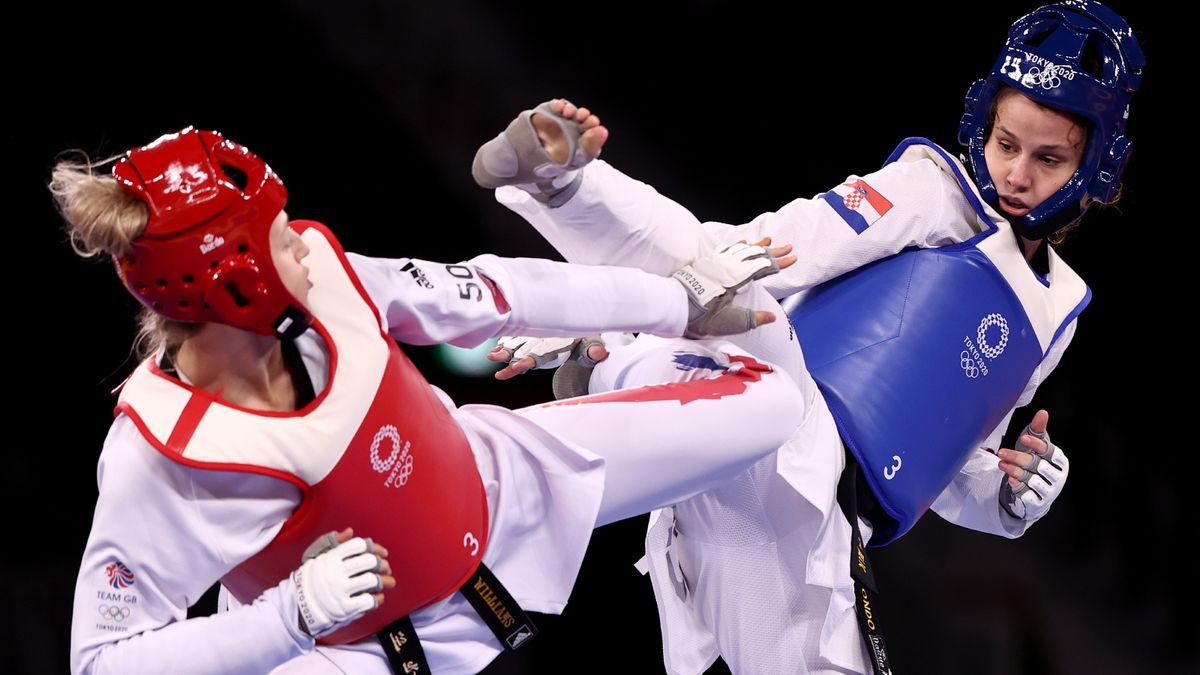 Matea Jelic and Lauren Williams in the 2020 Tokyo Olympic 67kg taekwondo