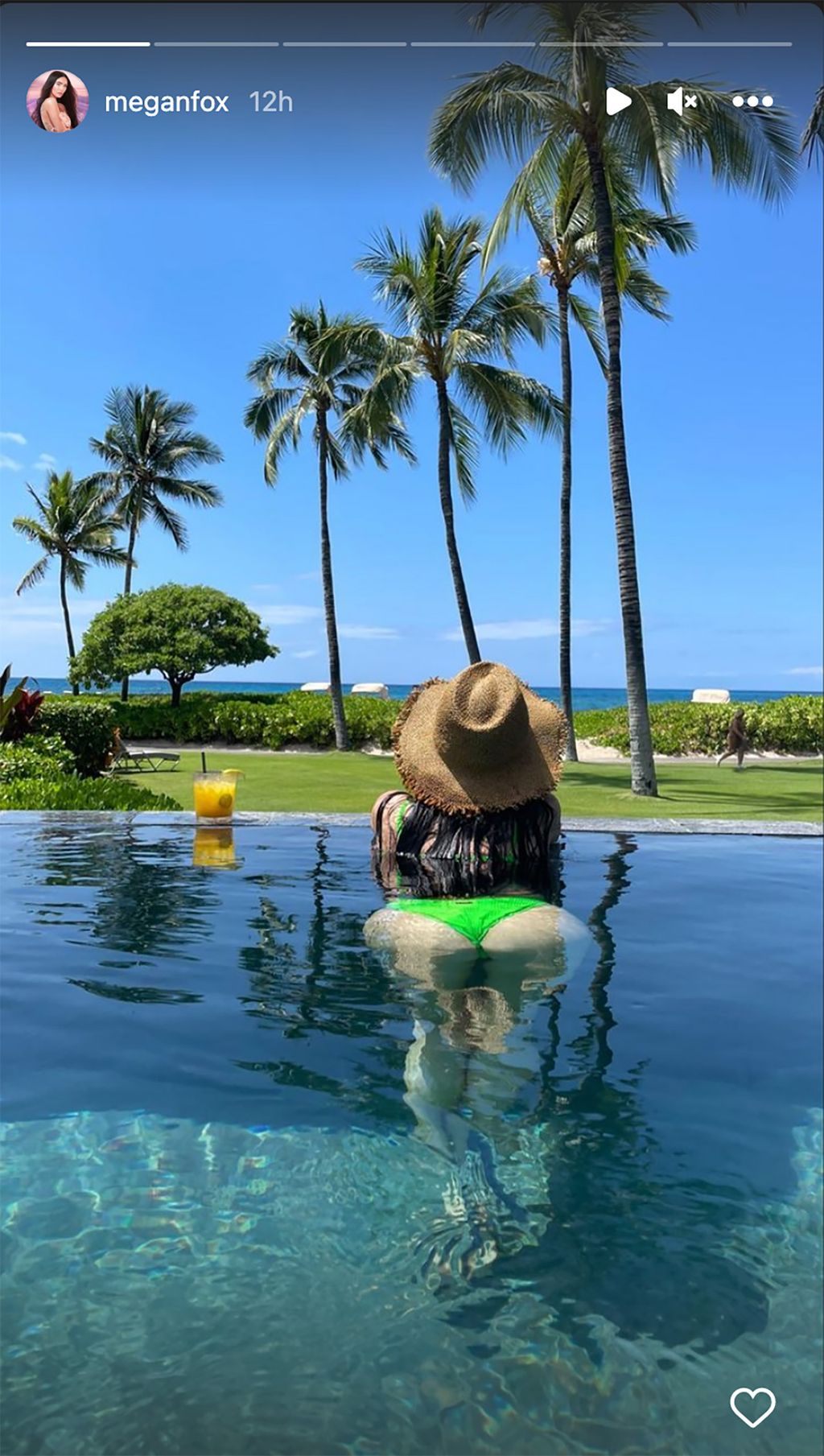 Megan Fox And Machine Gun Kelly Share Sweet Vacation Photos, 'Butt' I'm