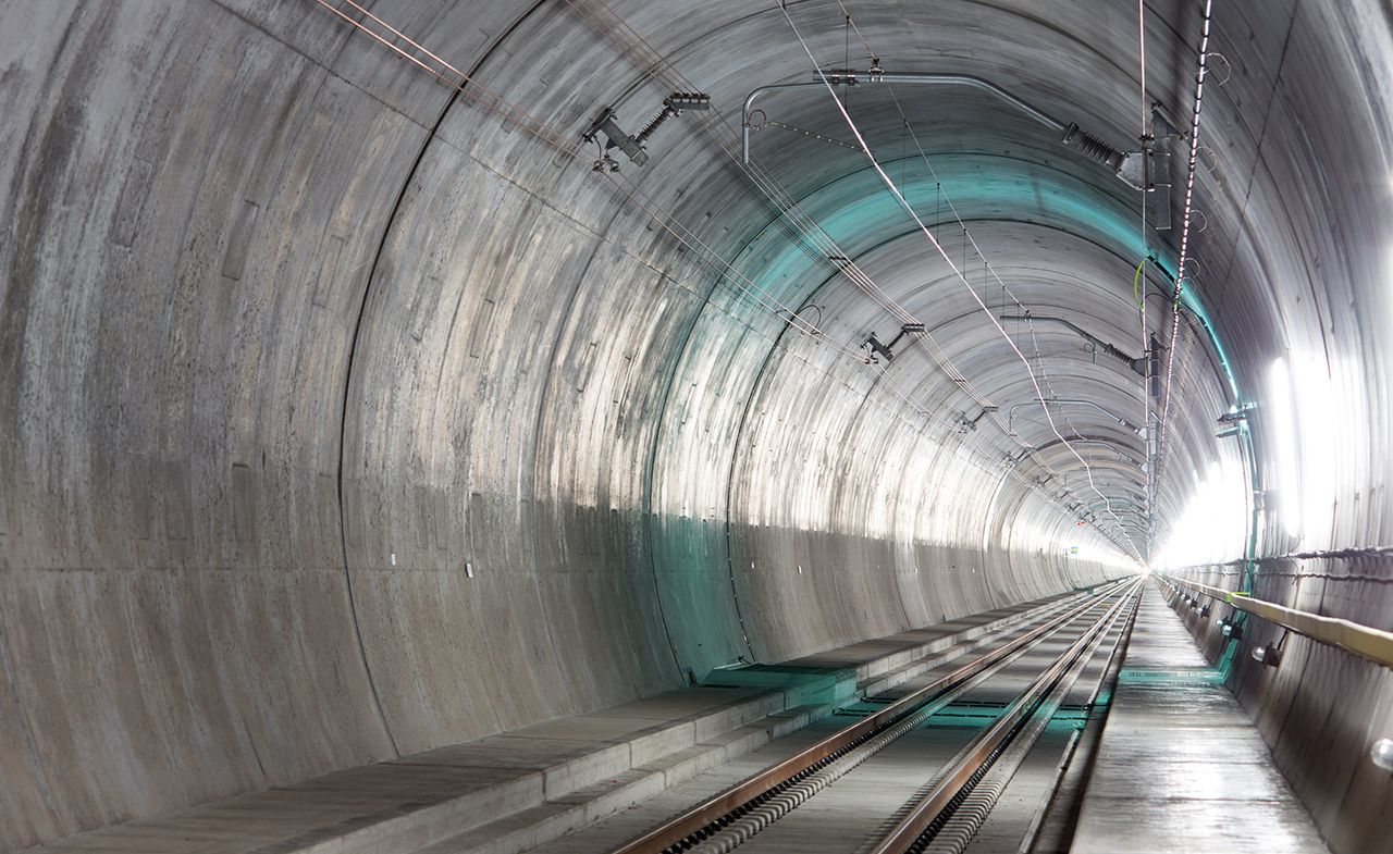 The world&#039;s longest railway tunnel