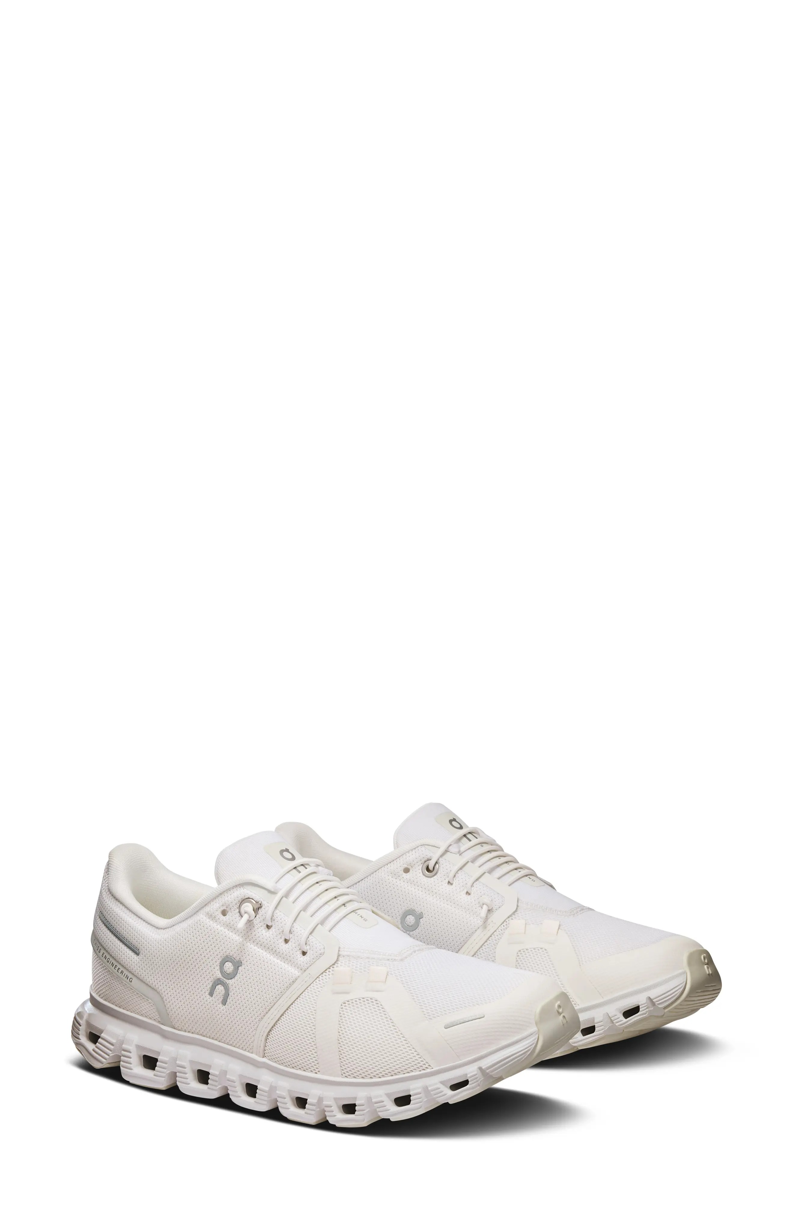 Cloud 6 Sneaker
