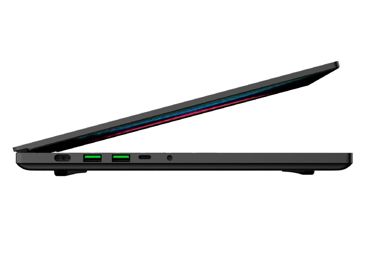 Razer Blade 15 Closing