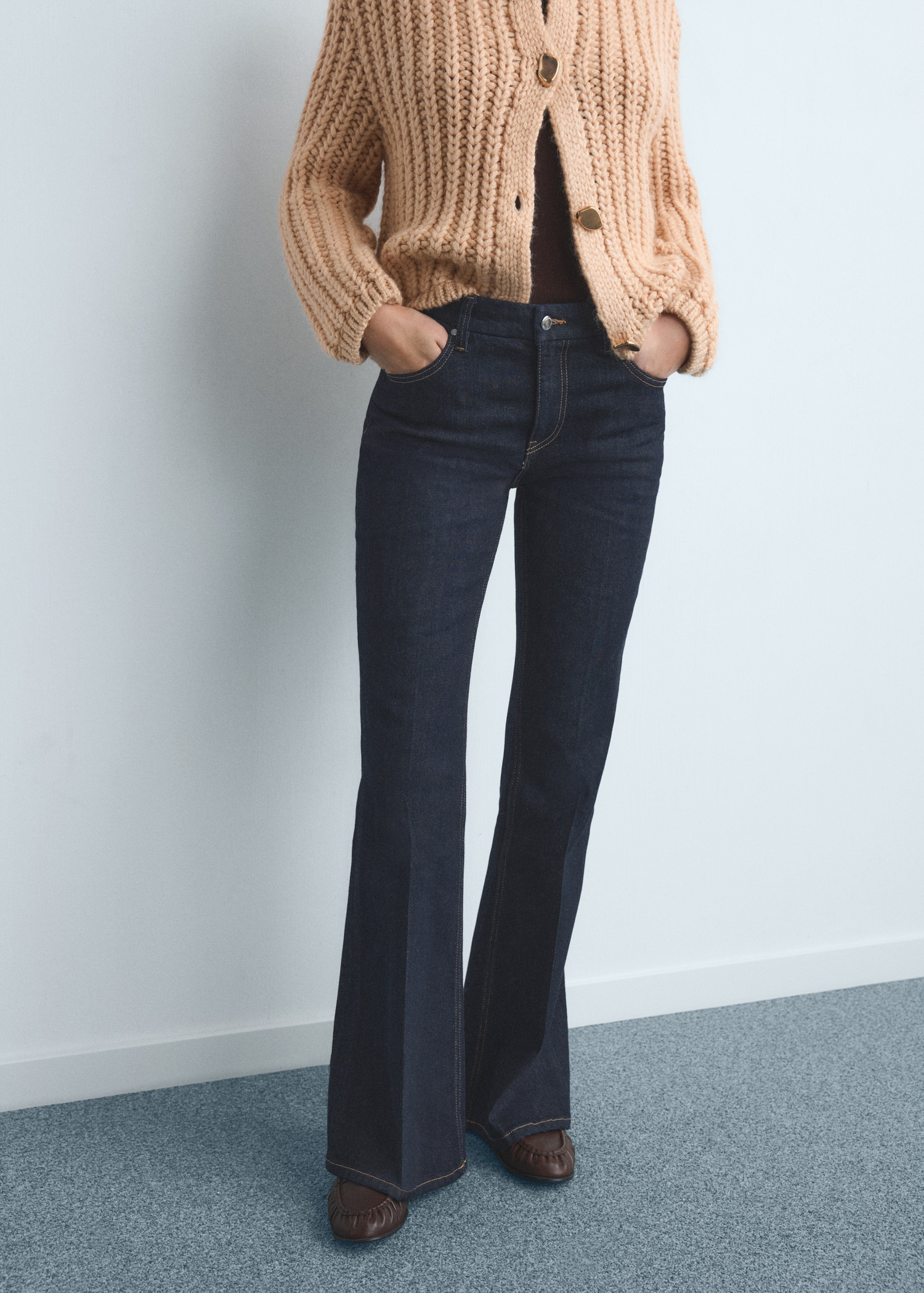 Violet Flared High-Rise Jeans - Women | Mango Usa