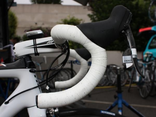 Contador prefers the versatile VR bend of Bontrager's Race XXX Lite carbon bar.