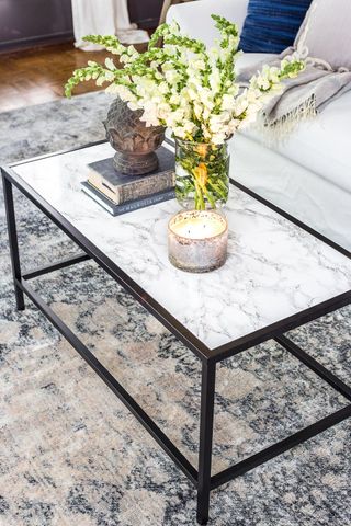 Ikea coffee table hacks Vittsjo with black frame and marble top