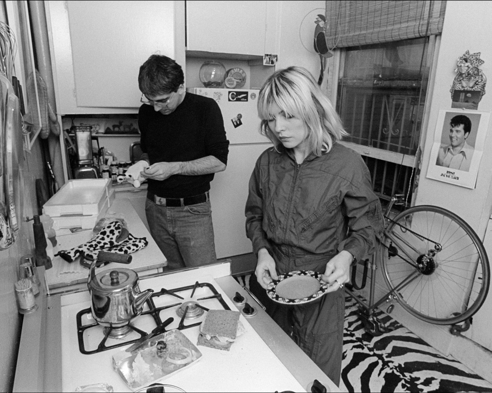 debbie harry in her kitchen in 1980