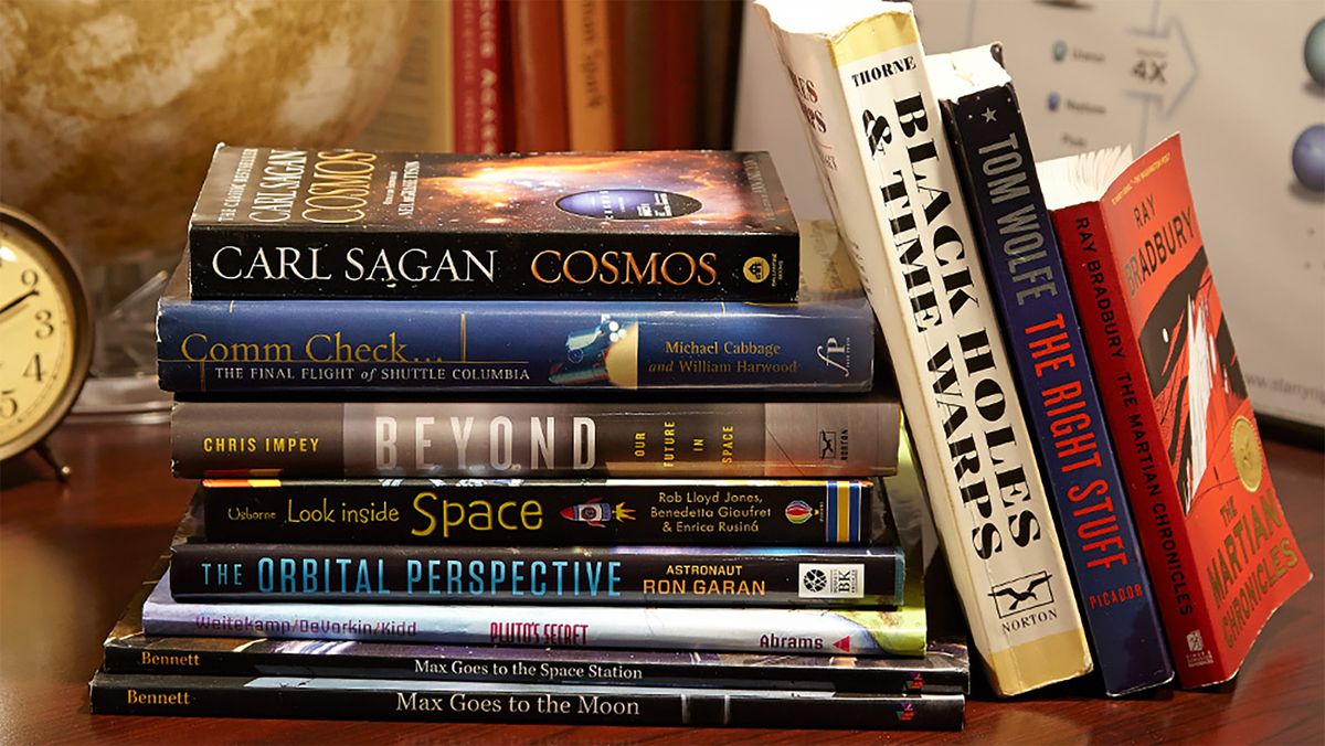 A pile of the best space books